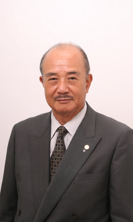 代表取締役近影